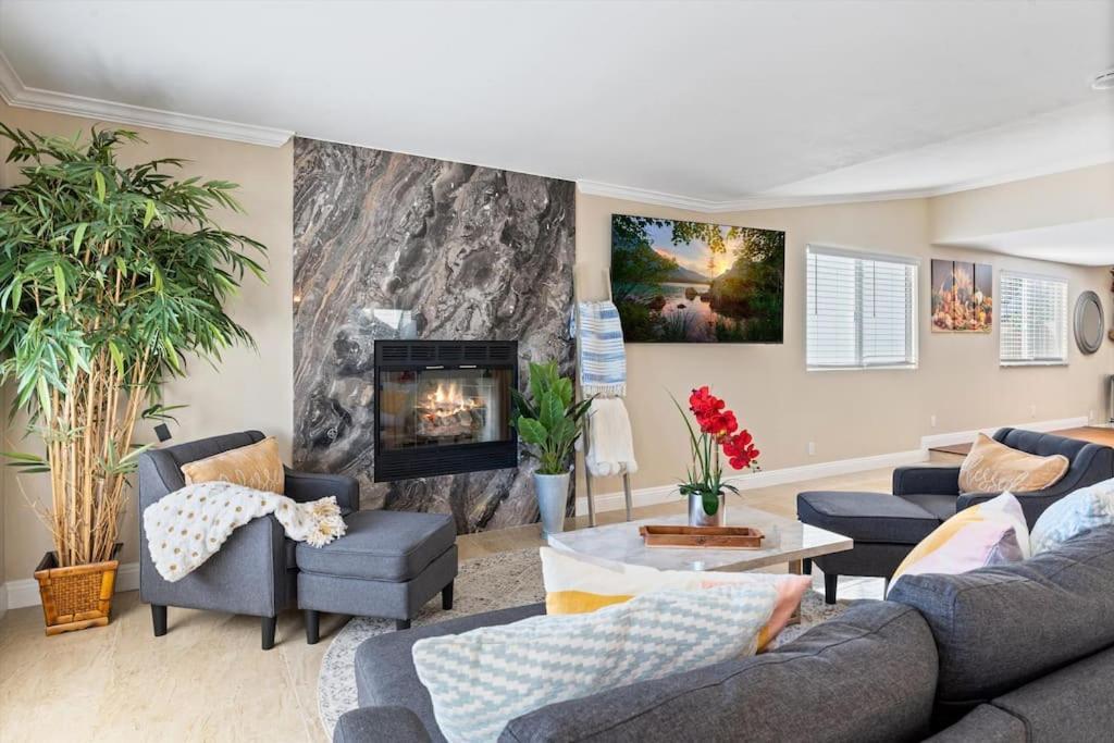 Seabreeze-Modern Home W Outdoor Living&Near Beach Huntington Beach Eksteriør billede